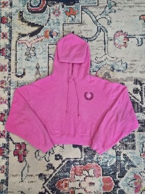 Victoria’s Secret PINK Magenta Everyday Fleece Cropped Hoodie Women’s Size S.